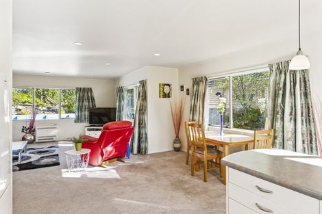 Photo of property in 27 Villa Grove, Paraparaumu, 5032