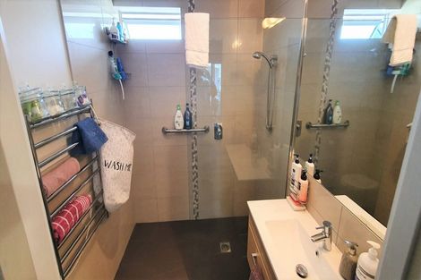 Photo of property in 24 Selwyn Road, Paihia, 0200