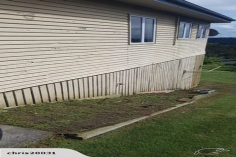 Photo of property in 320 Glenfield Road, Glenfield, Auckland, 0629