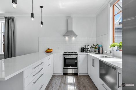 Photo of property in 19 Beach Street, Petone, Lower Hutt, 5012