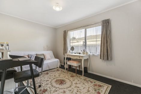 Photo of property in 3 Glenross Drive, Wattle Downs, Auckland, 2103