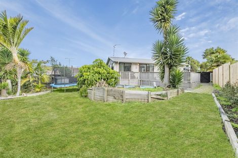 Photo of property in 2/26 Vincent Street, Howick, Auckland, 2014