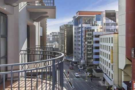 Photo of property in Atrium Apartments, 2q/154 The Terrace, Wellington Central, Wellington, 6011