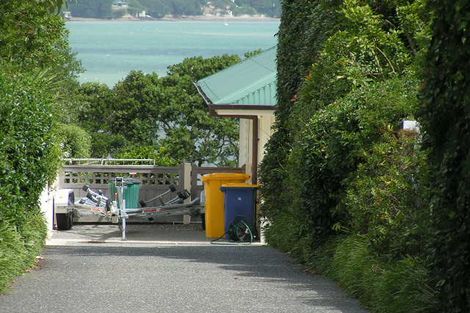 Photo of property in 14 Clarence Road, Northcote Point, Auckland, 0627