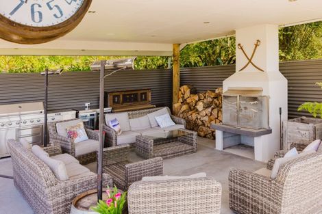 Photo of property in 21 Kyle Road, Waipukurau, 4281