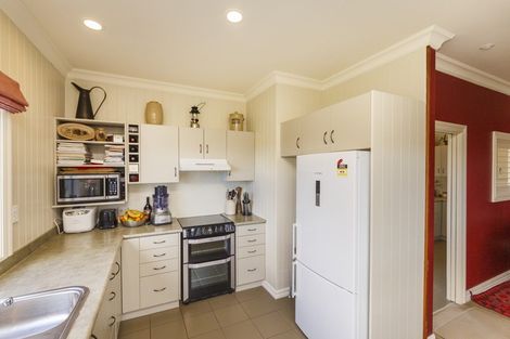 Photo of property in 1030b Valley Road, Ashhurst, 4884