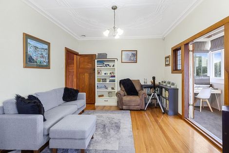 Photo of property in 76 Ira Street, Miramar, Wellington, 6022