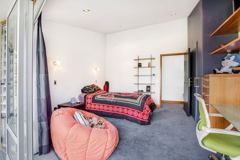 Photo of property in 49 Masterton Road, Rothesay Bay, Auckland, 0630