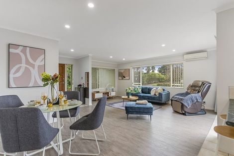 Photo of property in 2 Marlon Lane, East Tamaki, Auckland, 2016