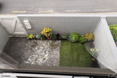 Photo of property in Lynbrae Court Flats, 20/4 Dr Taylor Terrace, Johnsonville, Wellington, 6037