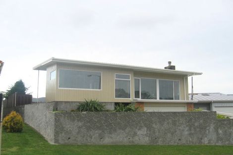 Photo of property in 18 Dowse Drive, Maungaraki, Lower Hutt, 5010