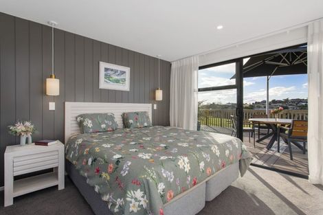 Photo of property in 37 Ridge Drive, Omokoroa, 3114