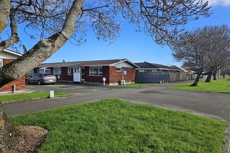 Photo of property in 1/170 Ruahine Street, Roslyn, Palmerston North, 4414
