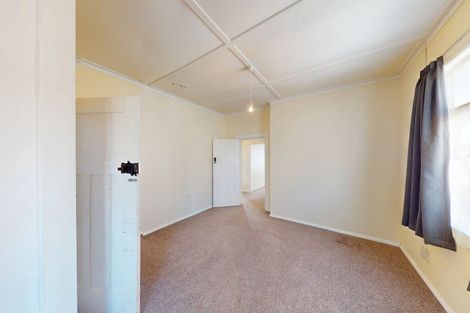 Photo of property in 1/4 Oxford Street, Hokowhitu, Palmerston North, 4410