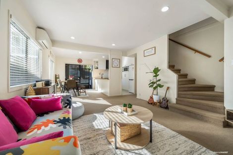 Photo of property in 2/6 Angelo Avenue, Howick, Auckland, 2014