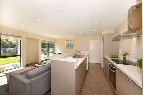 Photo of property in 9b Ferndown Lane, Bromley, Christchurch, 8062