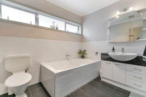 Photo of property in 1014 Coatesville-riverhead Highway, Riverhead, 0820