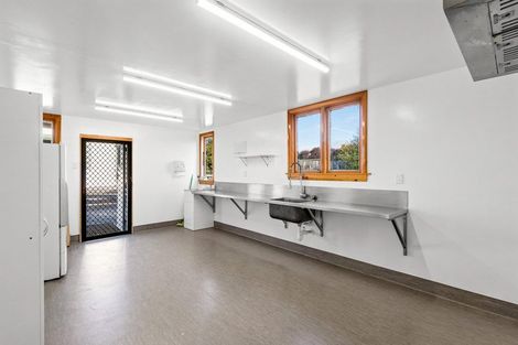 Photo of property in 21 Bay Road, Warrington, Waikouaiti, 9471