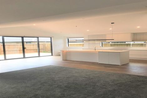 Photo of property in 18 Mida Close, Papamoa Beach, Papamoa, 3118