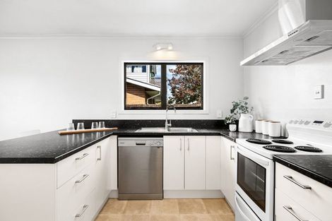 Photo of property in 5 Loreto Place, Hornby, Christchurch, 8042