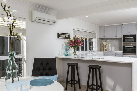 Photo of property in 2/15 Saltburn Road, Milford, Auckland, 0620