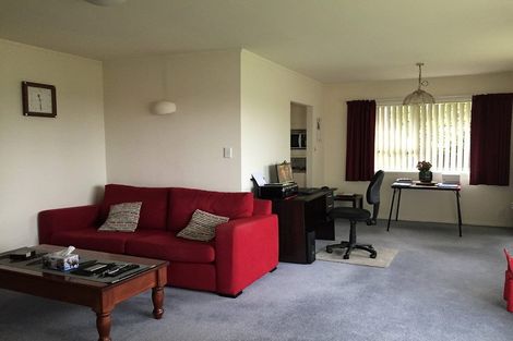 Photo of property in 1/2 Quebec Road, Milford, Auckland, 0620