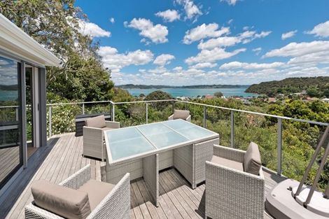 Photo of property in 3 Oneroa Road, Russell, 0202