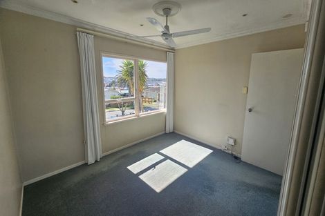 Photo of property in 28 Velma Road, Hillcrest, Auckland, 0627