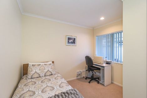 Photo of property in 68 Weraroa Road, Levin, 5510