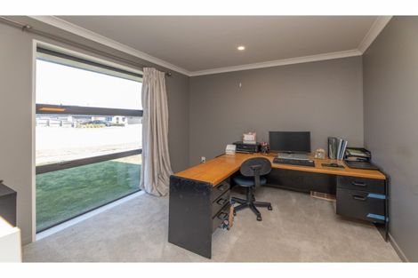 Photo of property in 7 Dundee Close, Darfield, 7510