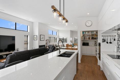 Photo of property in 6 Knightia Drive, Papamoa Beach, Papamoa, 3118