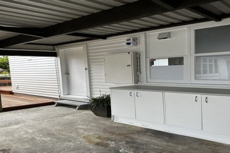 Photo of property in 2/8 Campbell Road, Takapuna, Auckland, 0622