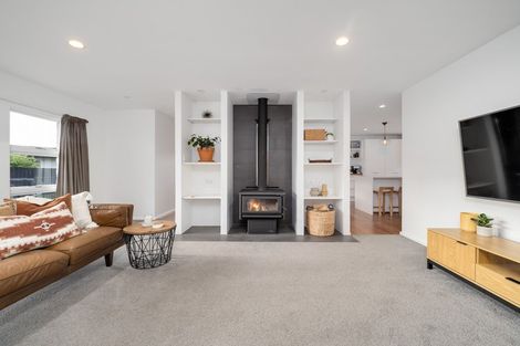 Photo of property in 145 Avonhead Road, Avonhead, Christchurch, 8042