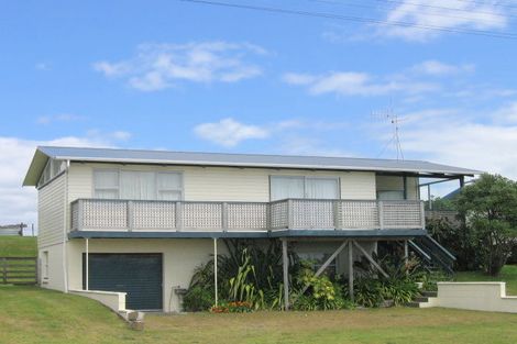 Photo of property in 162 Seaforth Road, Waihi Beach, 3611