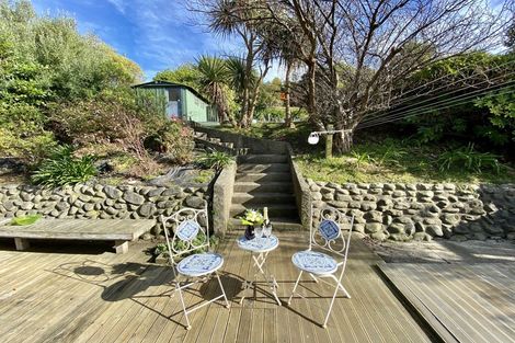 Photo of property in 42 Raroa Terrace, Tawa, Wellington, 5028