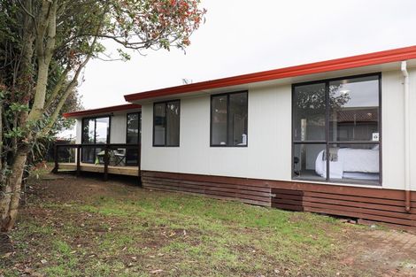 Photo of property in 4/7 Barneys Farm Road, Clendon Park, Auckland, 2103