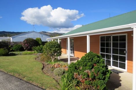 Photo of property in 5 Courthouse Lane, Coromandel, 3506