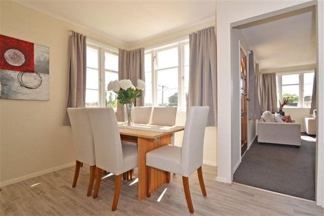 Photo of property in 22 Tomo Street, New Lynn, Auckland, 0600