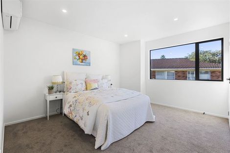 Photo of property in 1/5 Chevis Place, Pakuranga, Auckland, 2010