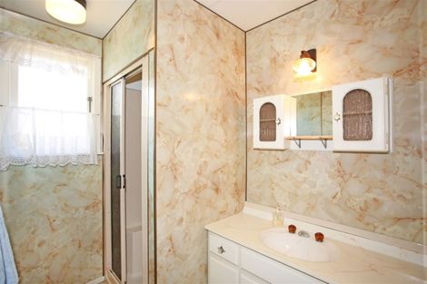 Photo of property in 11 Hunua Road, Papakura, 2110