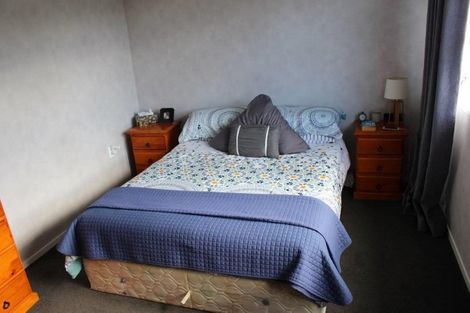 Photo of property in 9 Whaka Street, Maungaturoto, 0520