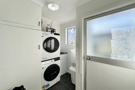 Photo of property in 29 Kaimanawa Street, Kelvin Grove, Palmerston North, 4414