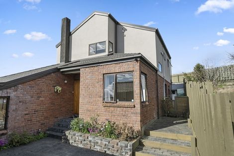 Photo of property in 5 Roman Close, Silverstream, Upper Hutt, 5019