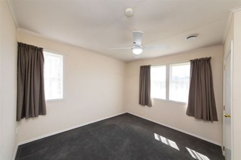 Photo of property in 102 Limbrick Street, Terrace End, Palmerston North, 4410