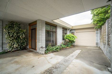 Photo of property in 19 Fitzroy Street, Terrace End, Palmerston North, 4410
