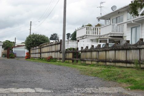 Photo of property in 10 House Avenue, Mangere Bridge, Auckland, 2022
