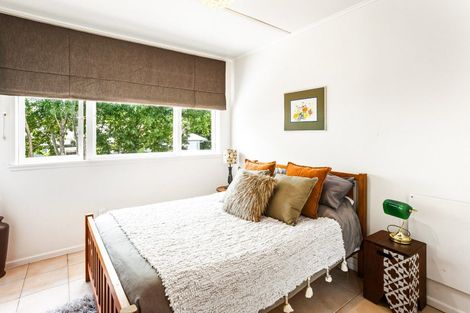 Photo of property in 37 Haruru Falls Road, Haruru, 0204