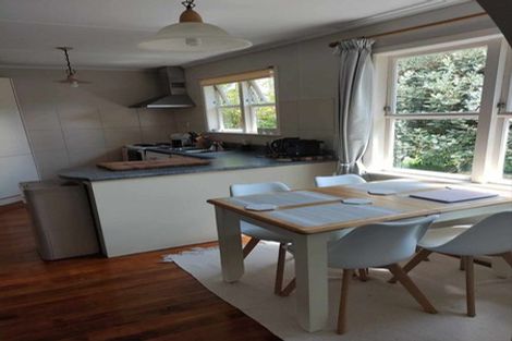 Photo of property in 5 Barrys Road, Glendene, Auckland, 0602