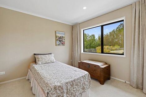 Photo of property in 34 Arone Way, Wainui, 0994