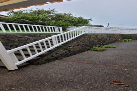 Photo of property in 8 Kitchener Terrace, Moturoa, New Plymouth, 4310